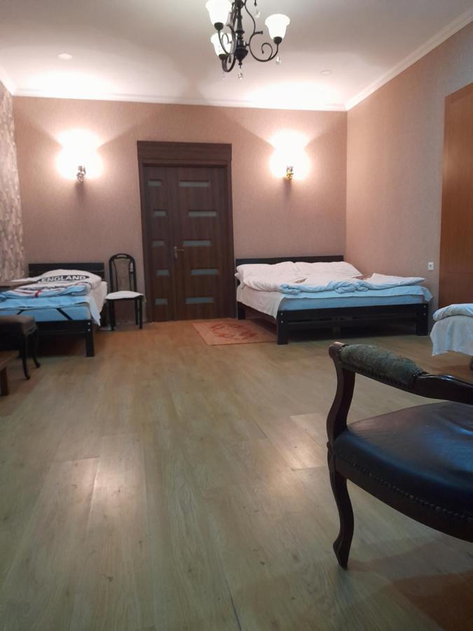 Historical Apartment In City Center Tbilisi Buitenkant foto